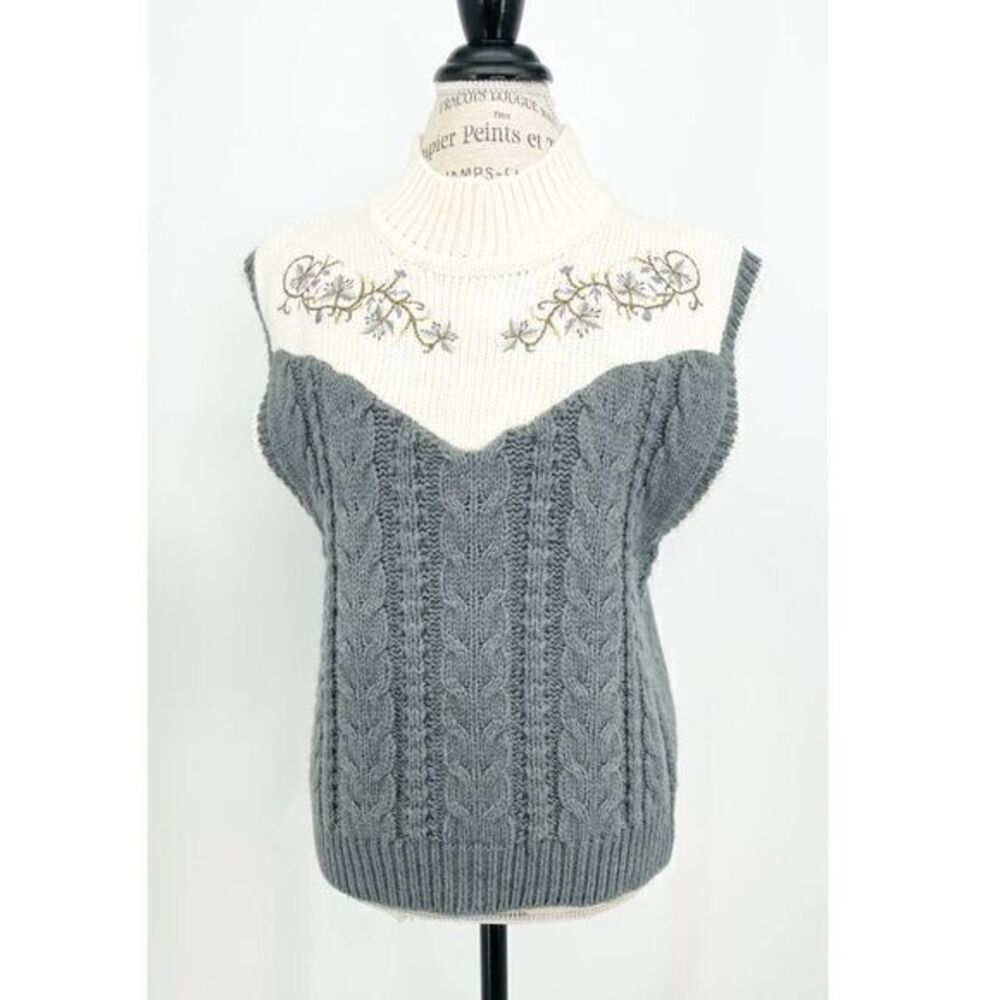 CHERYL TIEGS Acrylic Wool Embroidered Sweater Vest SMALL
